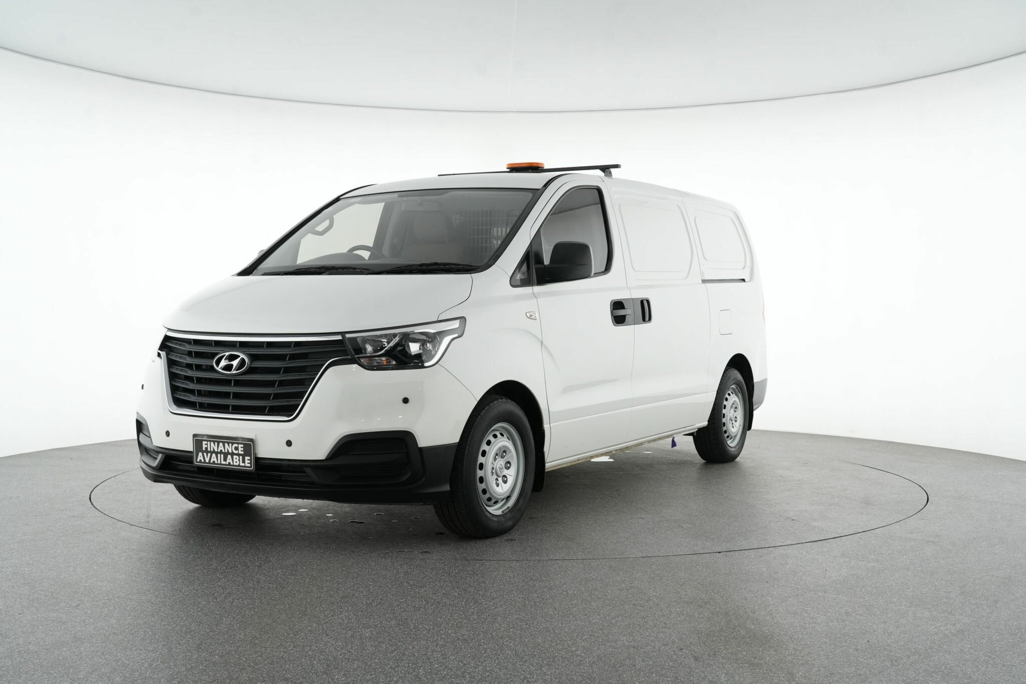 Hyundai Iload image 4