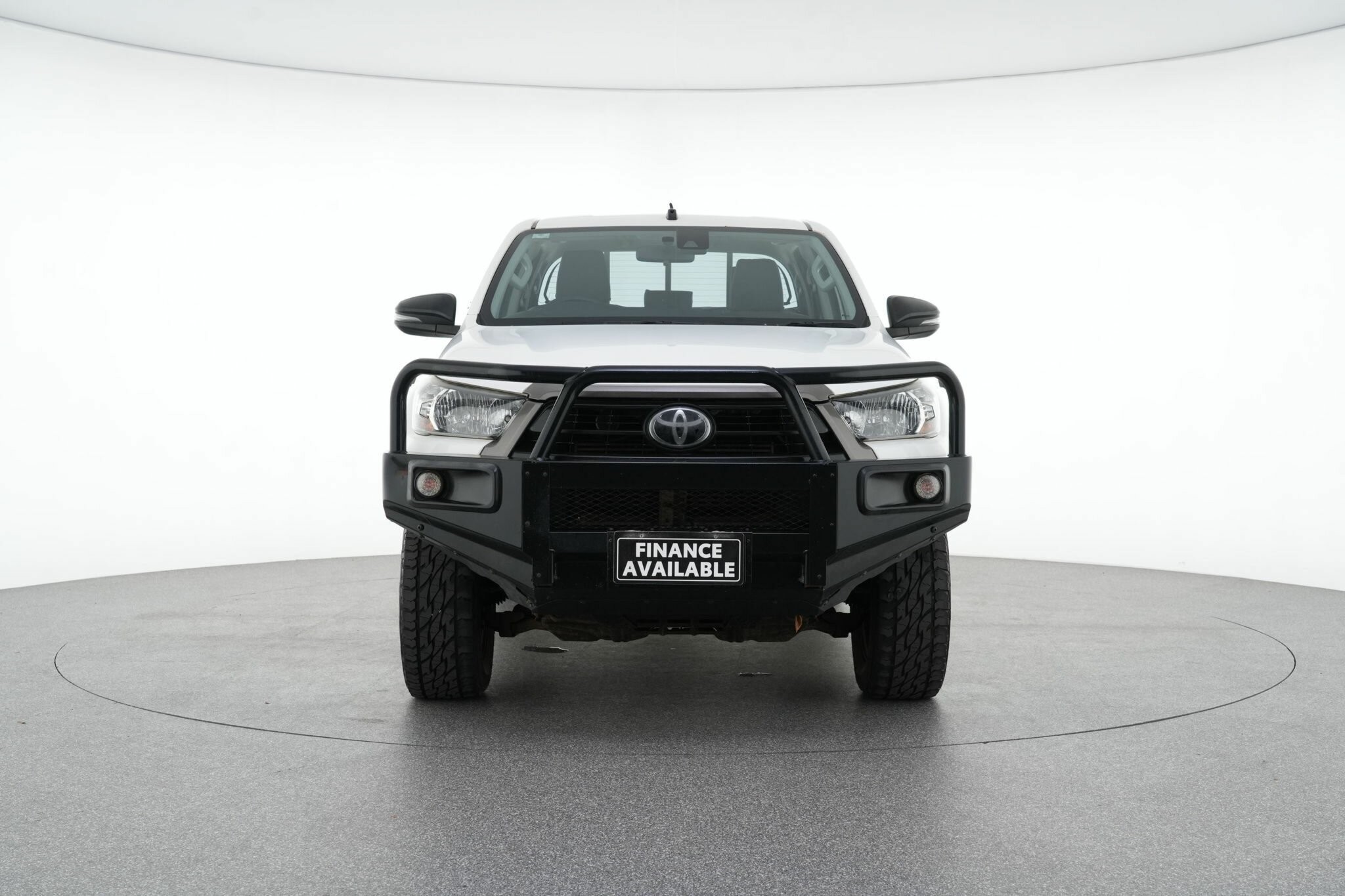 Toyota Hilux image 3