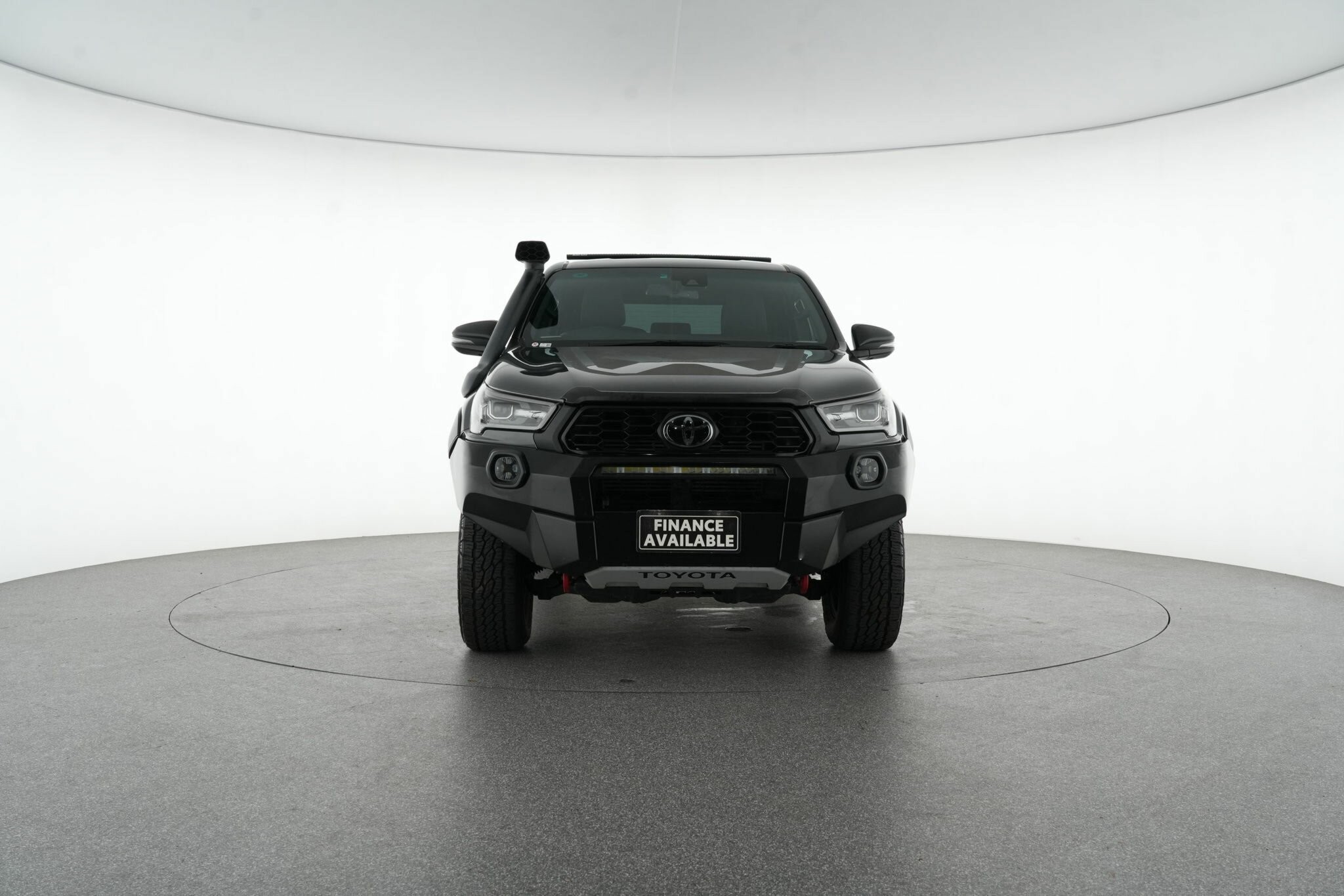 Toyota Hilux image 3