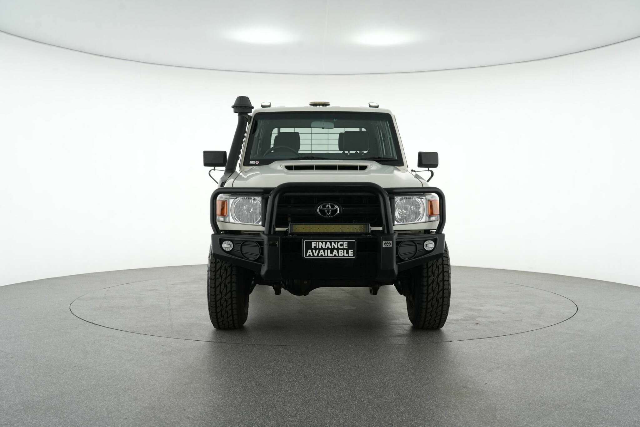 Toyota Landcruiser image 3