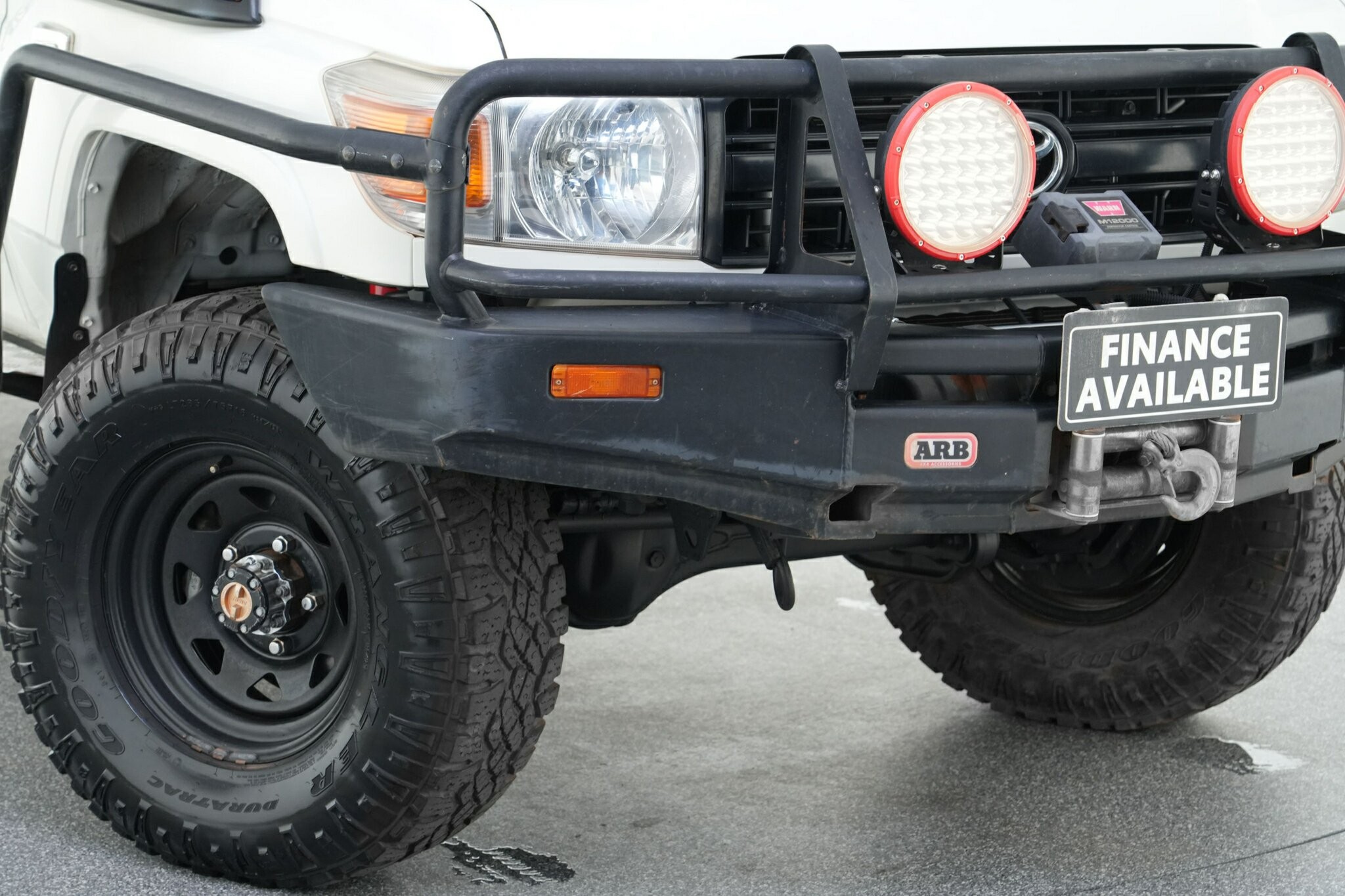 Toyota Landcruiser image 2