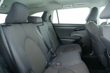https://vehicle-cdn.autoleague.cloud/30641_U512083_11.jpg