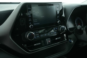 https://vehicle-cdn.autoleague.cloud/30641_U512083_23.jpg