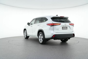 https://vehicle-cdn.autoleague.cloud/30641_U512083_5.jpg