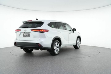 https://vehicle-cdn.autoleague.cloud/30641_U512083_7.jpg