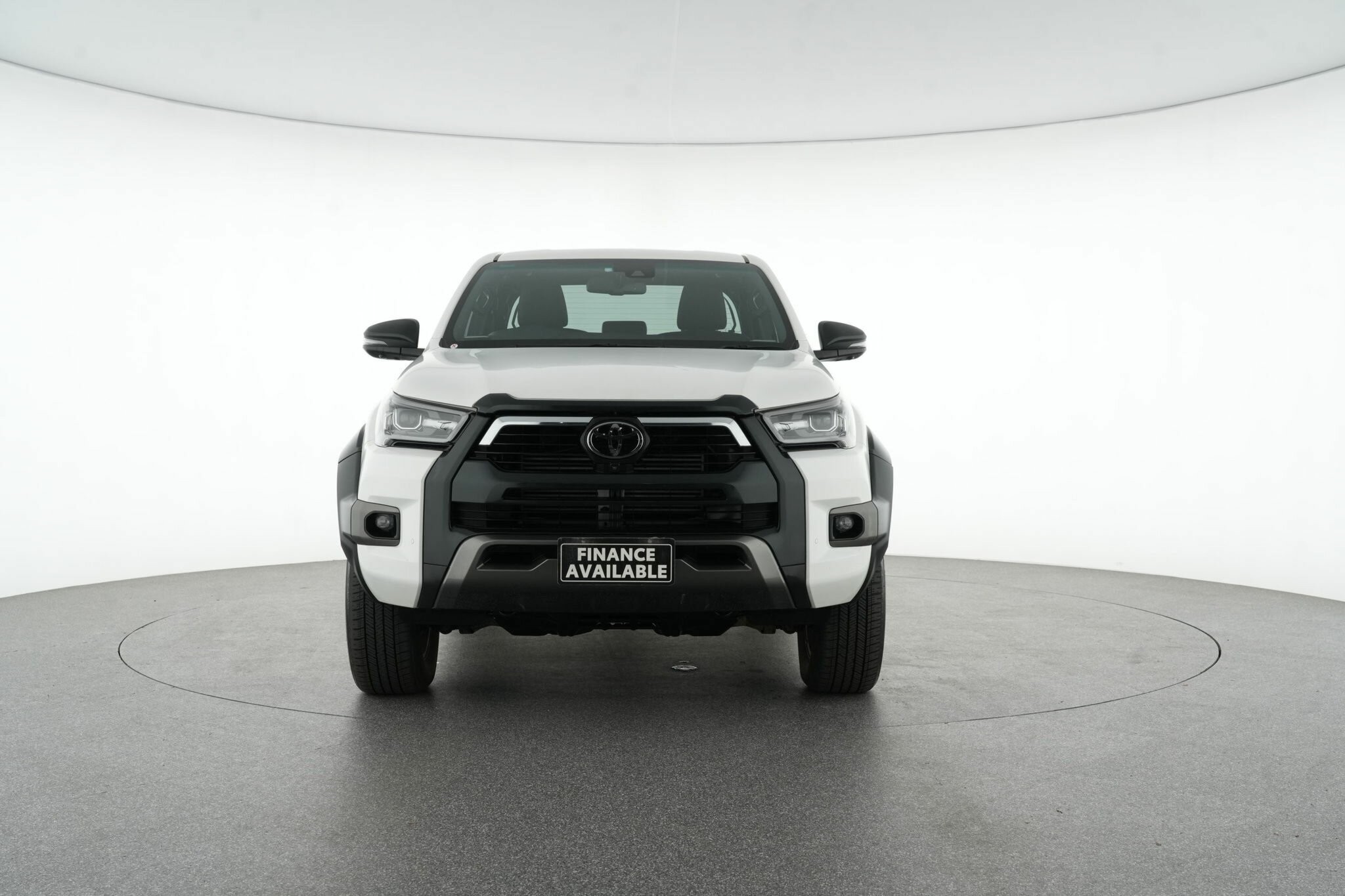Toyota Hilux image 3