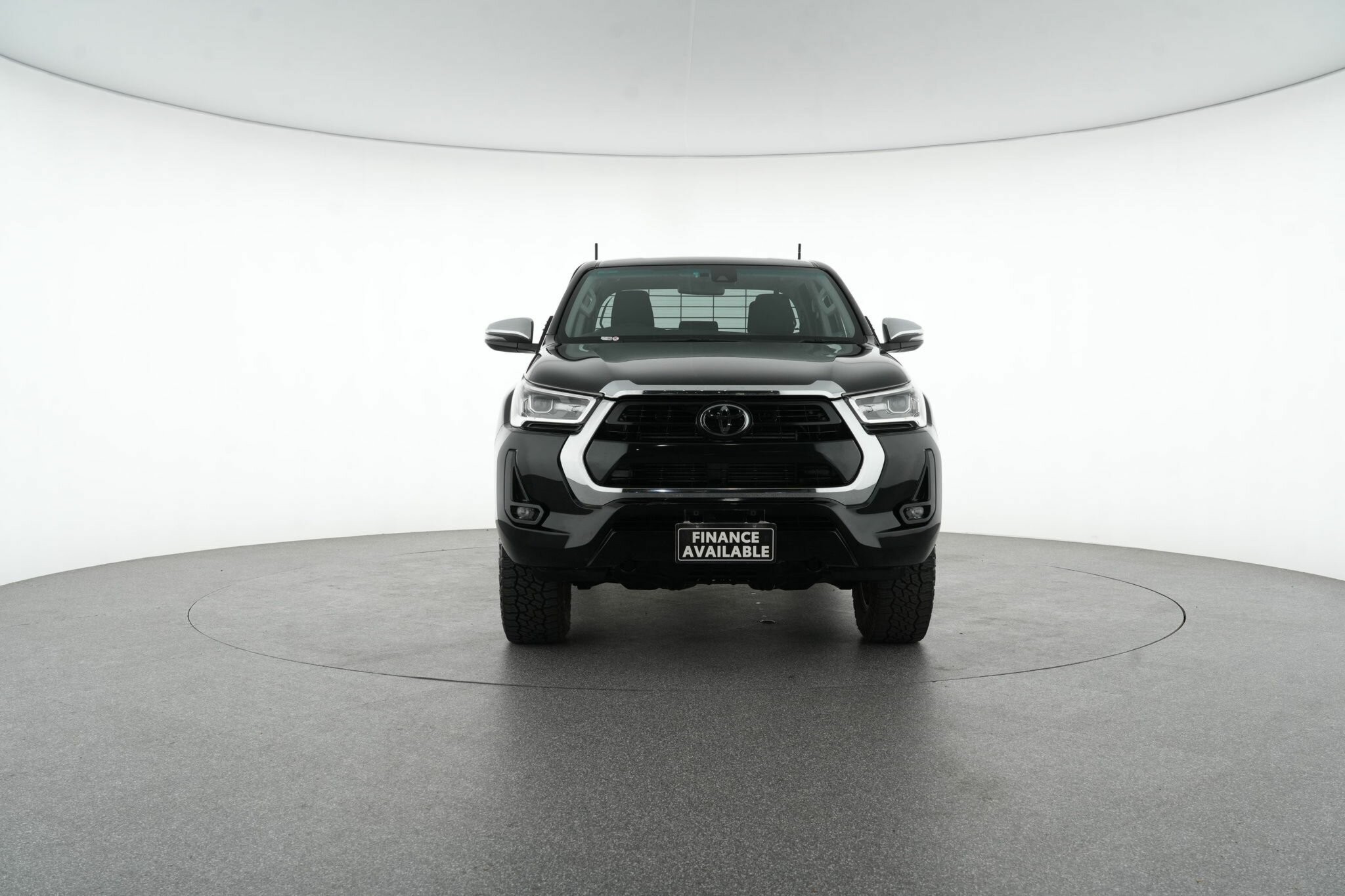 Toyota Hilux image 3