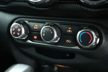 https://vehicle-cdn.autoleague.cloud/30641_U512096_23.jpg
