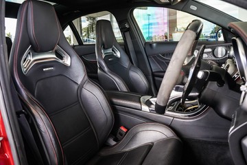 https://vehicle-cdn.autoleague.cloud/30641_U512097_18.jpg