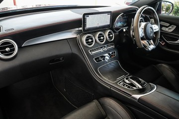 https://vehicle-cdn.autoleague.cloud/30641_U512097_25.jpg