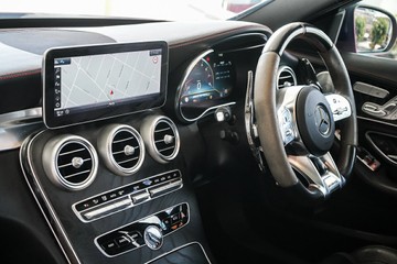 https://vehicle-cdn.autoleague.cloud/30641_U512097_26.jpg
