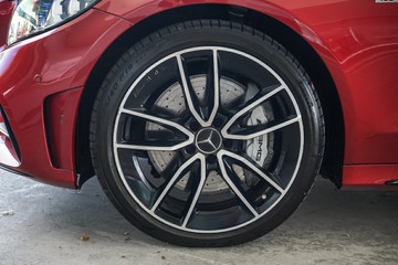 https://vehicle-cdn.autoleague.cloud/30641_U512097_6.jpg