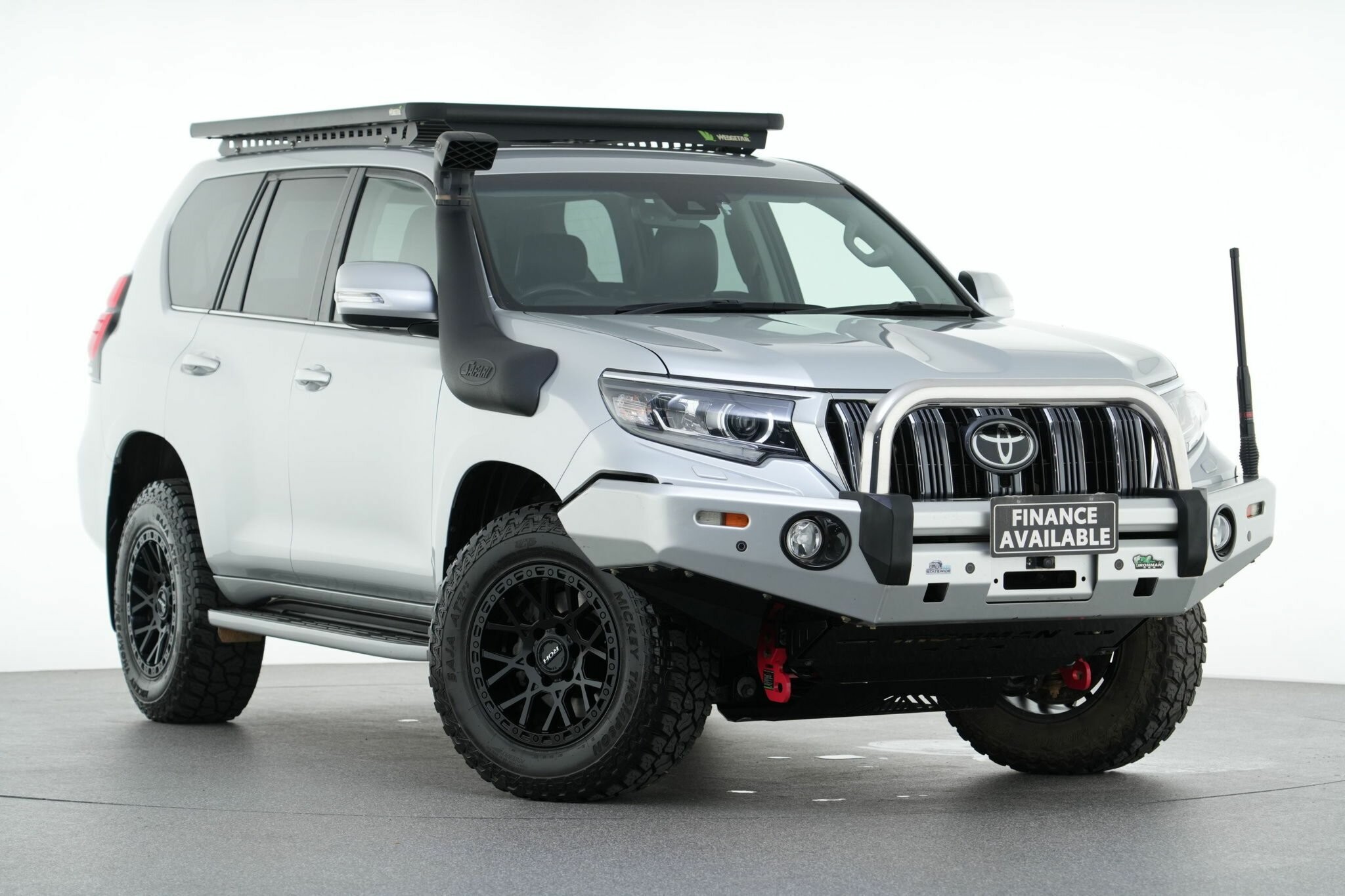 Toyota Landcruiser Prado image 1