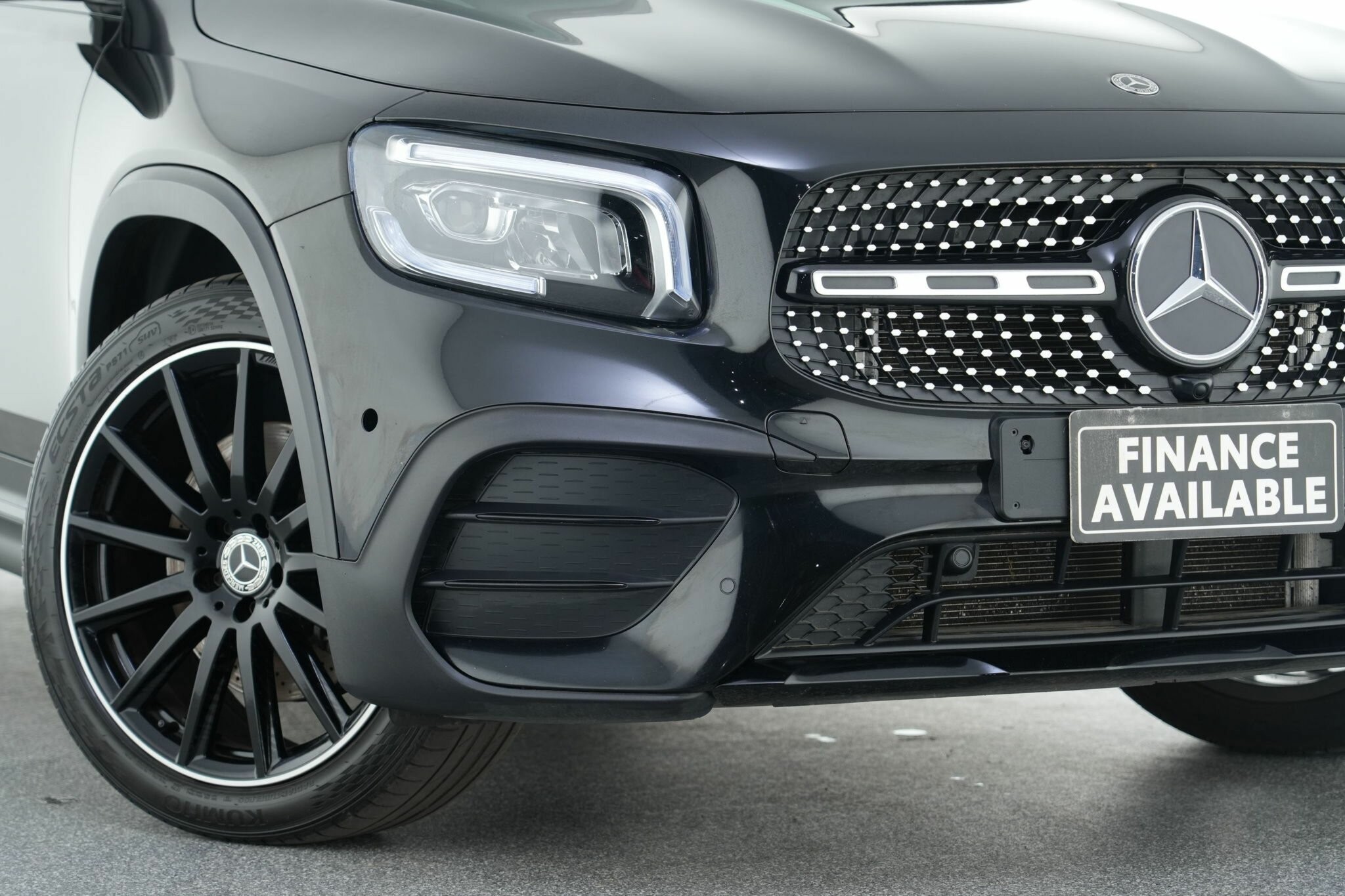 Mercedes Benz Glb-class image 2