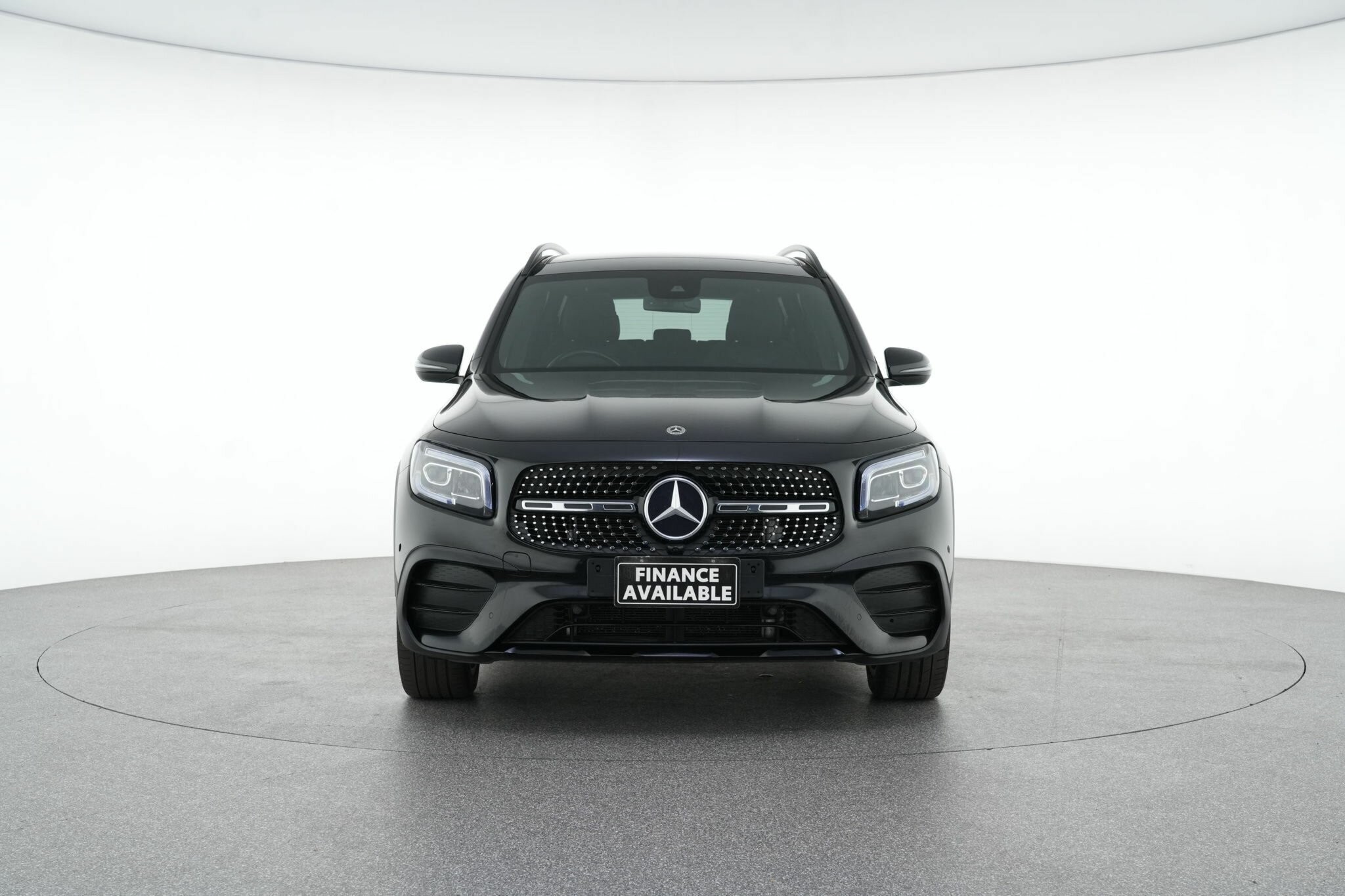 Mercedes Benz Glb-class image 3