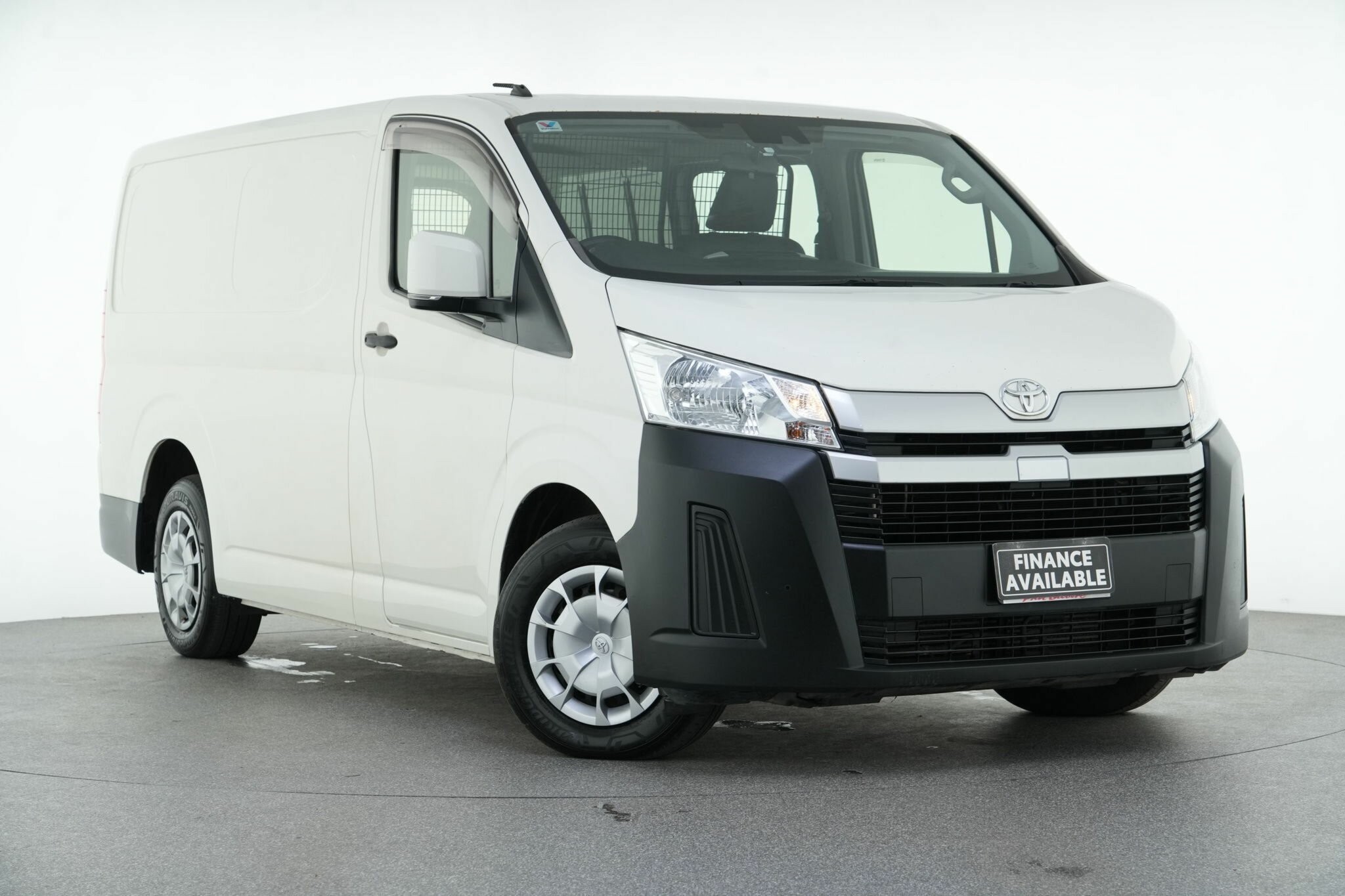 Toyota Hiace image 1