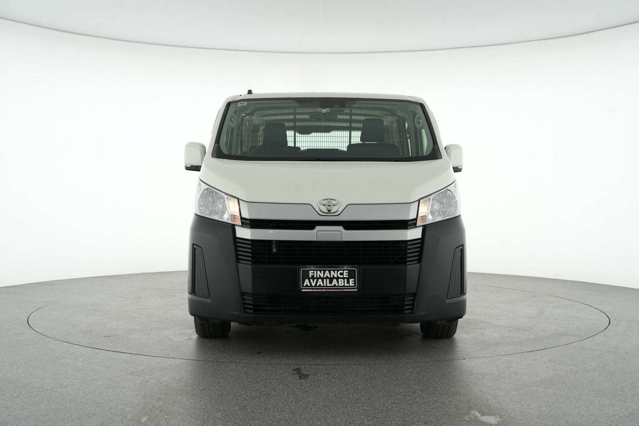 Toyota Hiace image 3