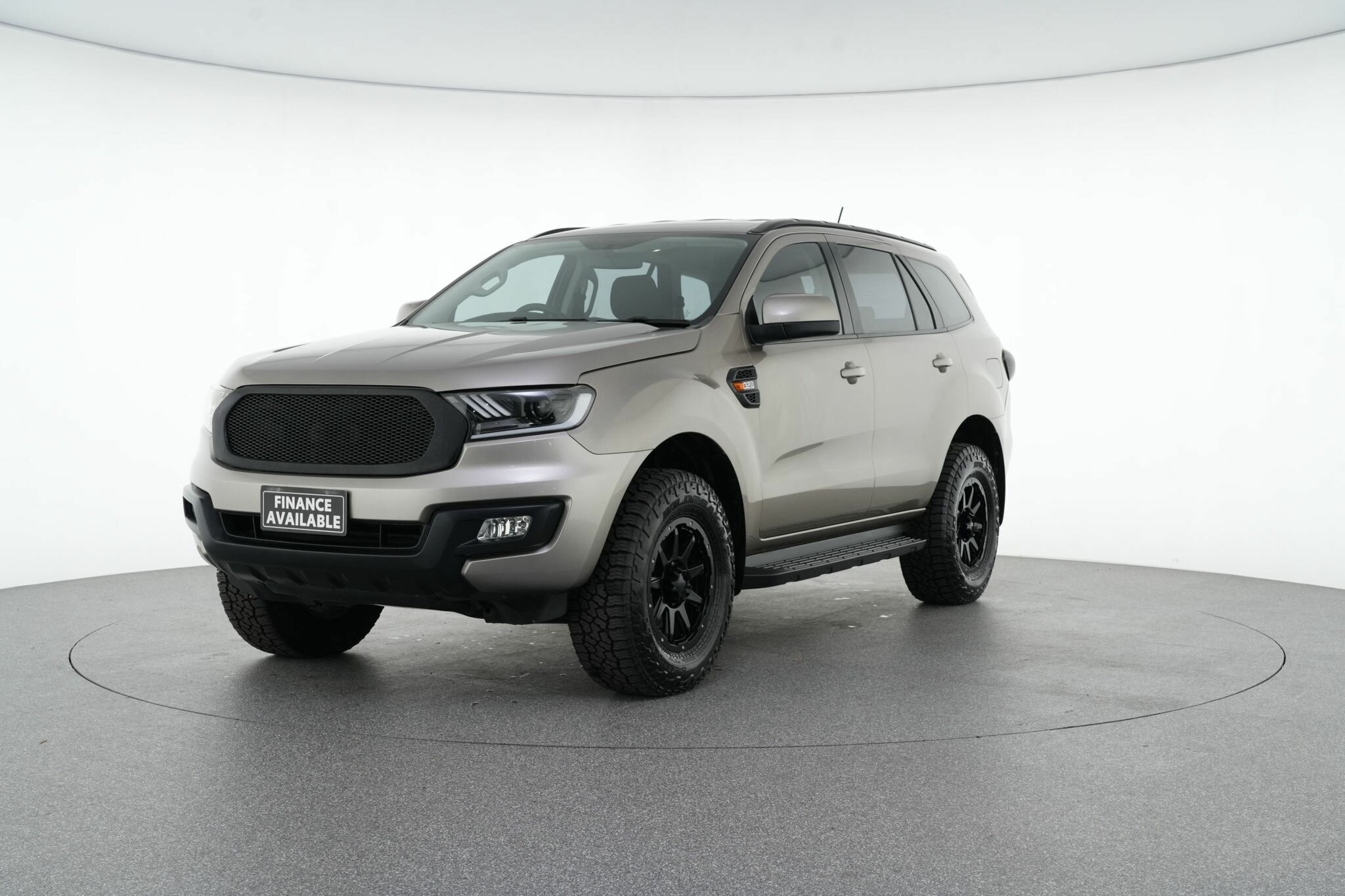 Ford Everest image 4