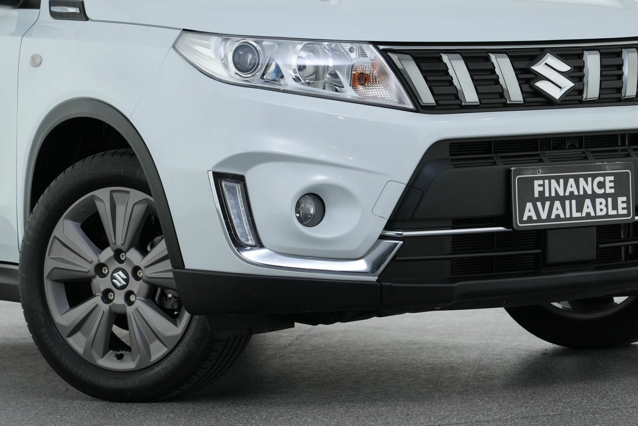 Suzuki Vitara image 2