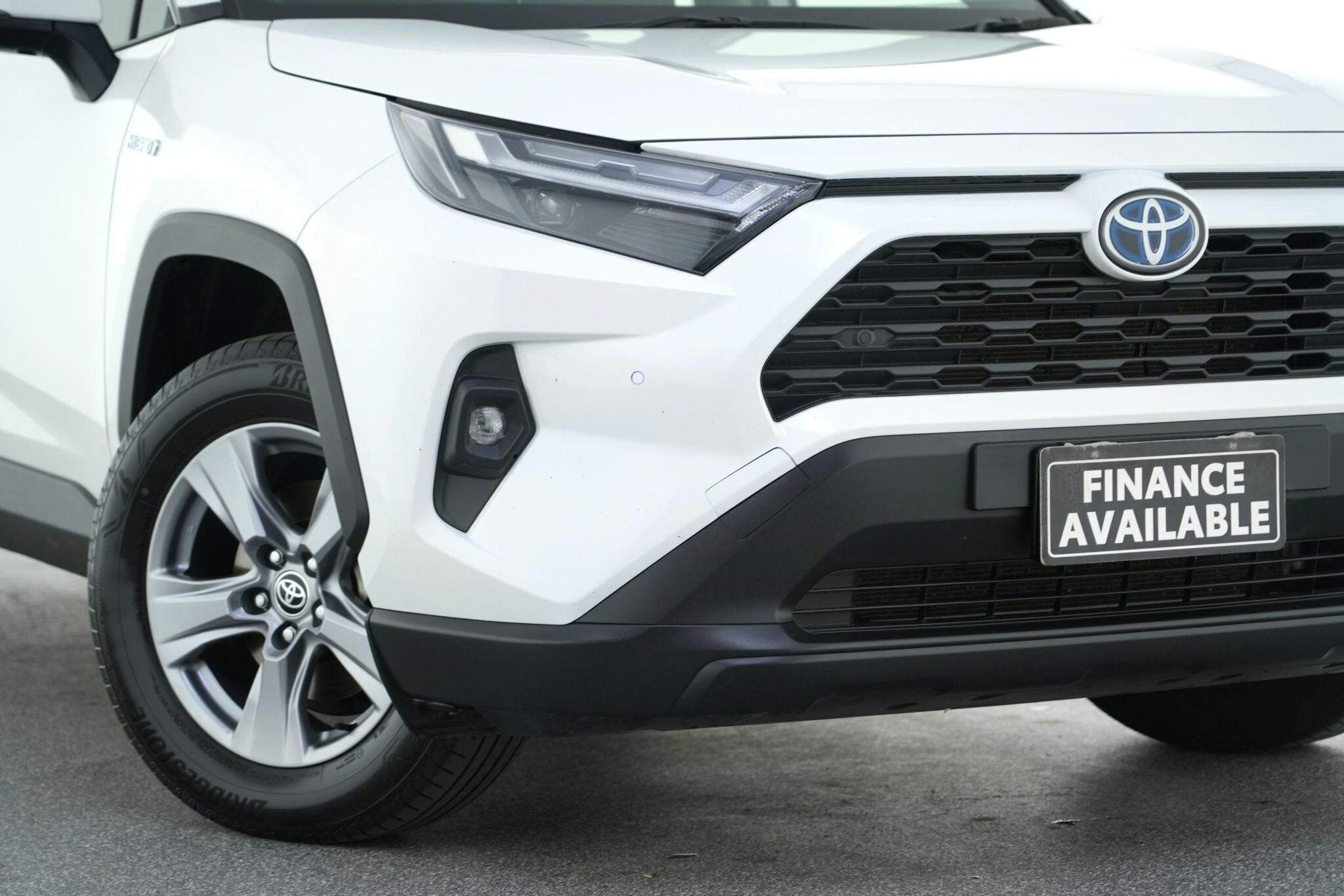Toyota Rav4 image 2