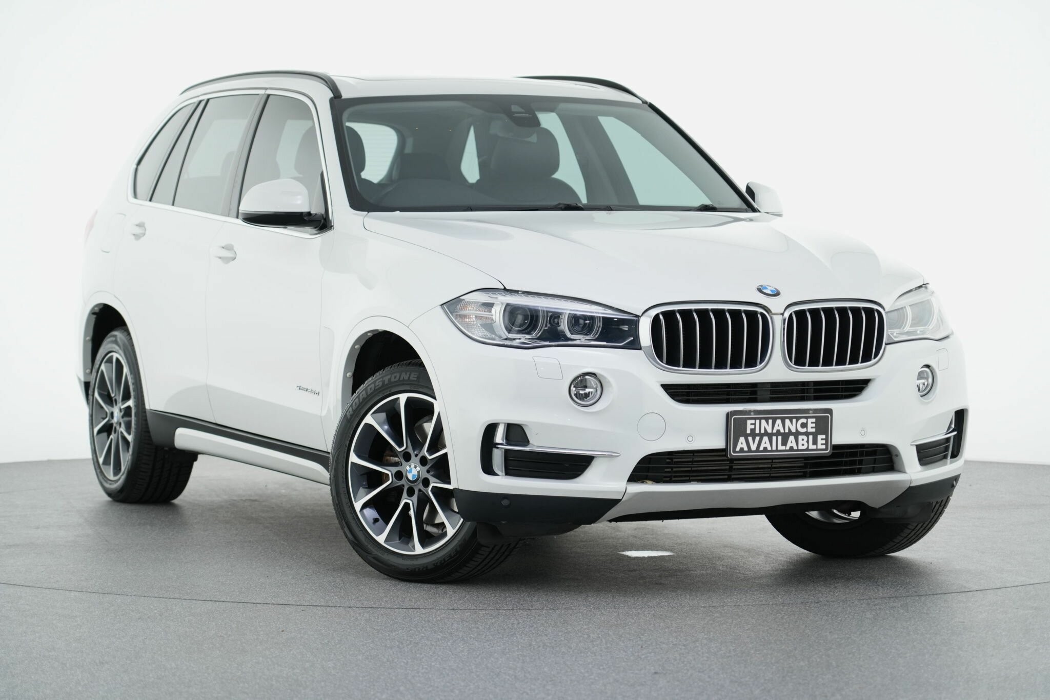 BMW X5 image 1