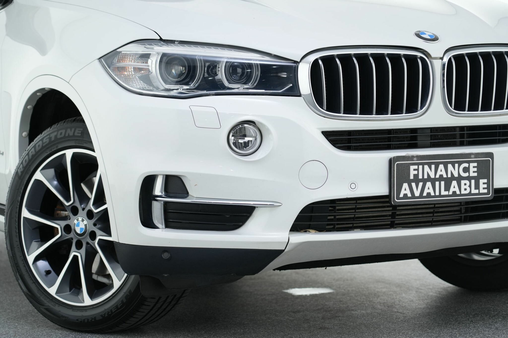 BMW X5 image 2