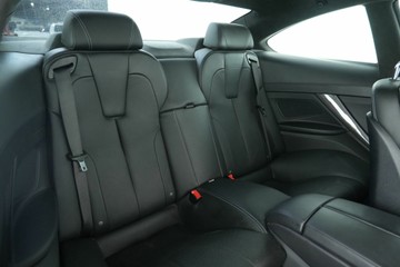 https://vehicle-cdn.autoleague.cloud/30641_U512142_13.jpg