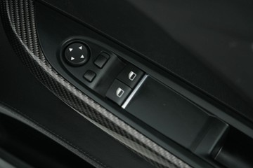 https://vehicle-cdn.autoleague.cloud/30641_U512142_16.jpg
