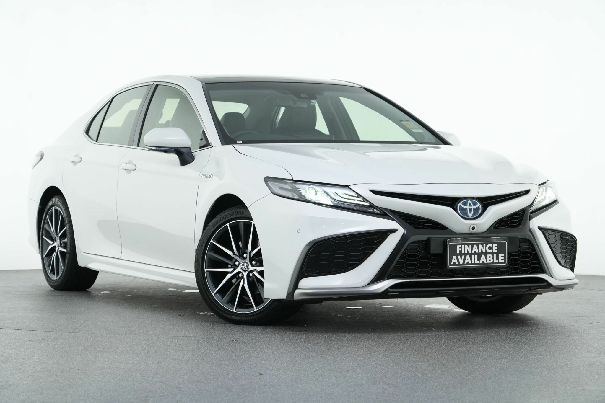 Toyota Camry image 1