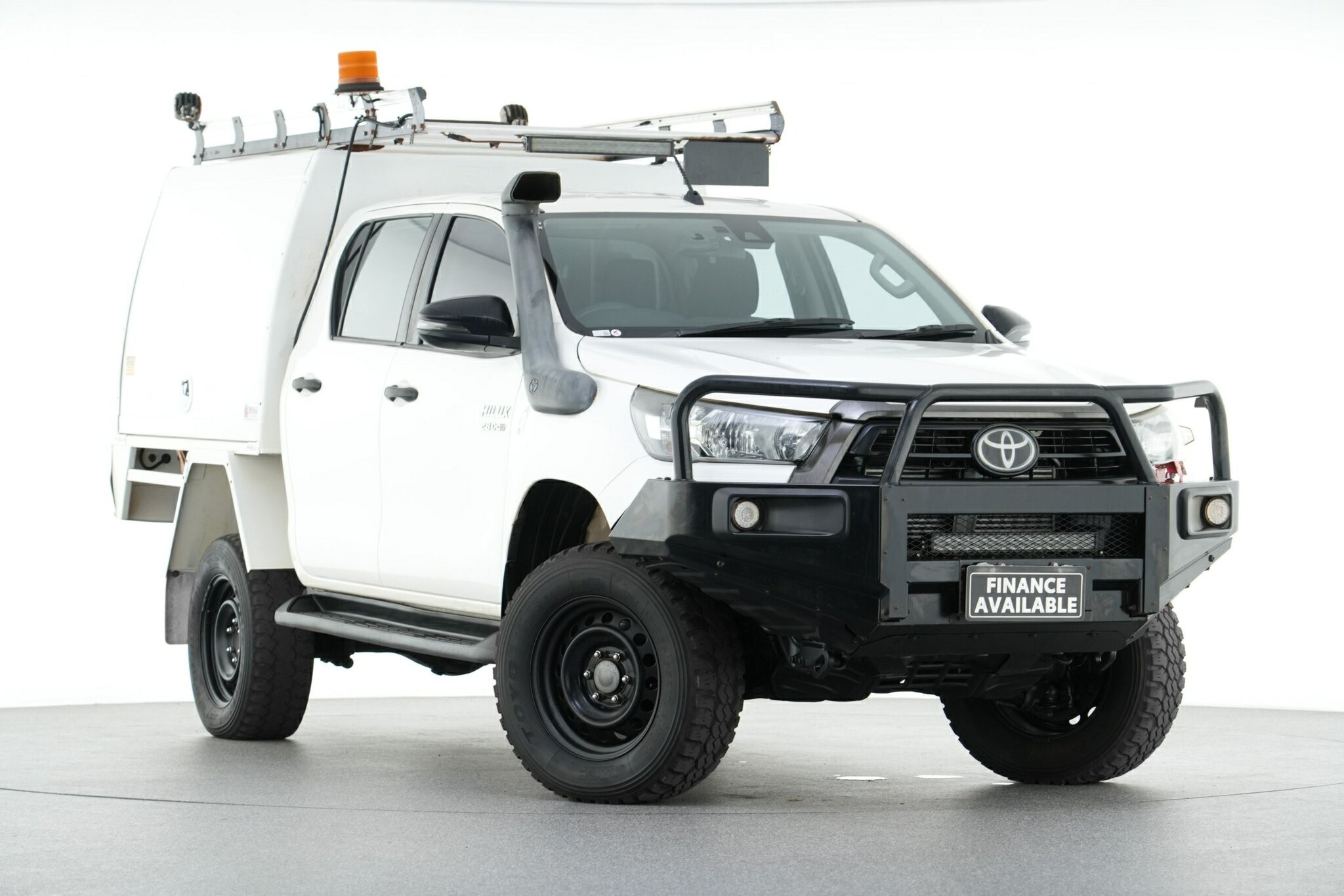 Toyota Hilux image 1
