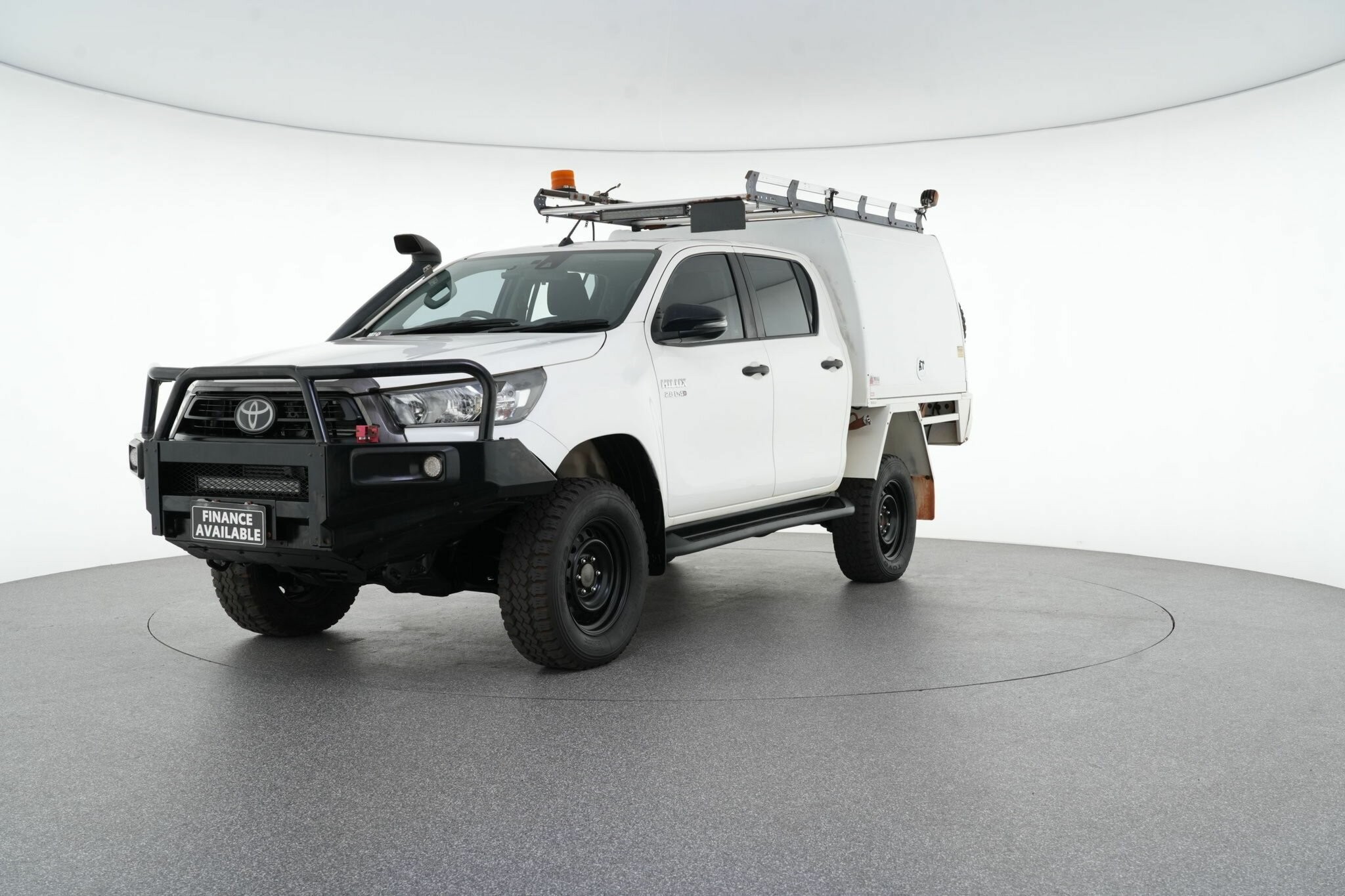 Toyota Hilux image 4