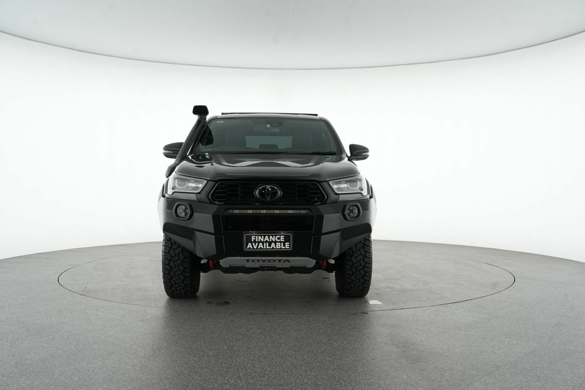 Toyota Hilux image 3