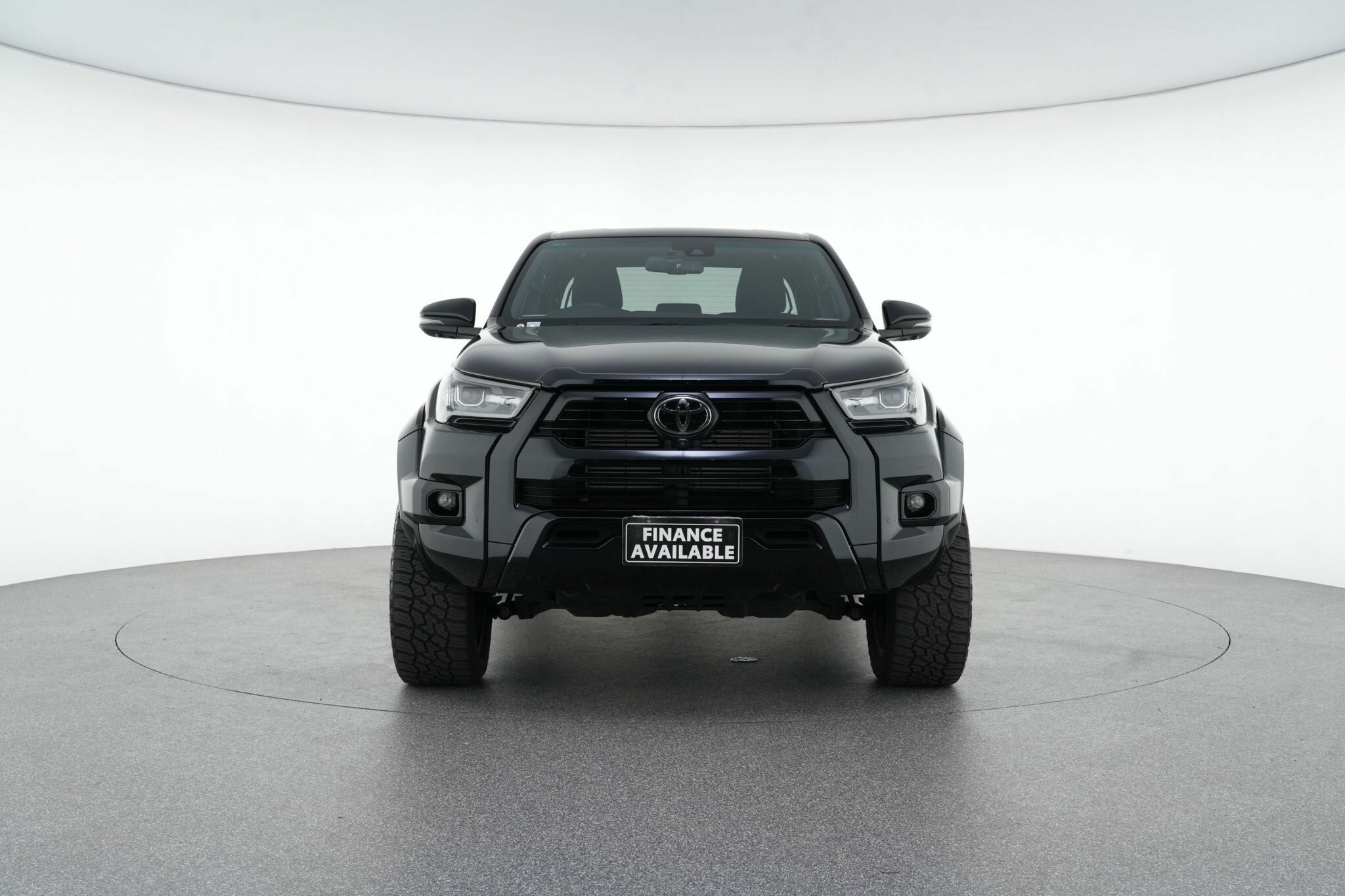 Toyota Hilux image 3