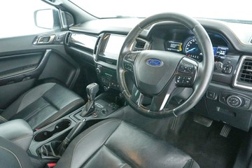 https://vehicle-cdn.autoleague.cloud/30641_U512206_17.jpg