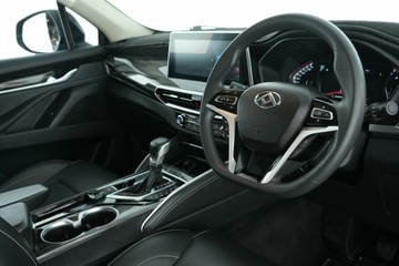 https://vehicle-cdn.autoleague.cloud/30641_U512207_16.jpg