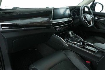 https://vehicle-cdn.autoleague.cloud/30641_U512207_26.jpg