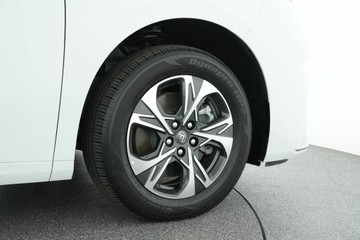 https://vehicle-cdn.autoleague.cloud/30641_U512212_8.jpg