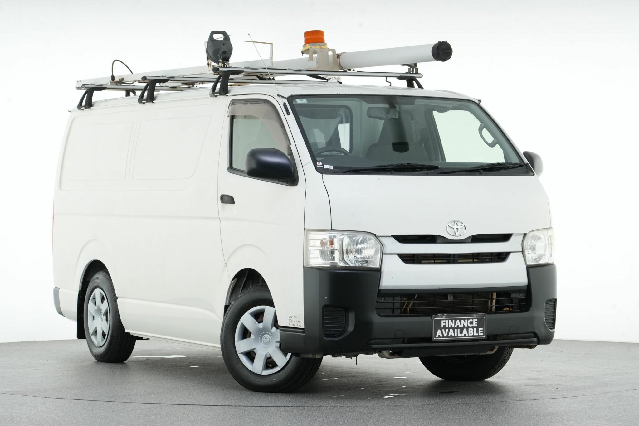 Toyota Hiace image 1