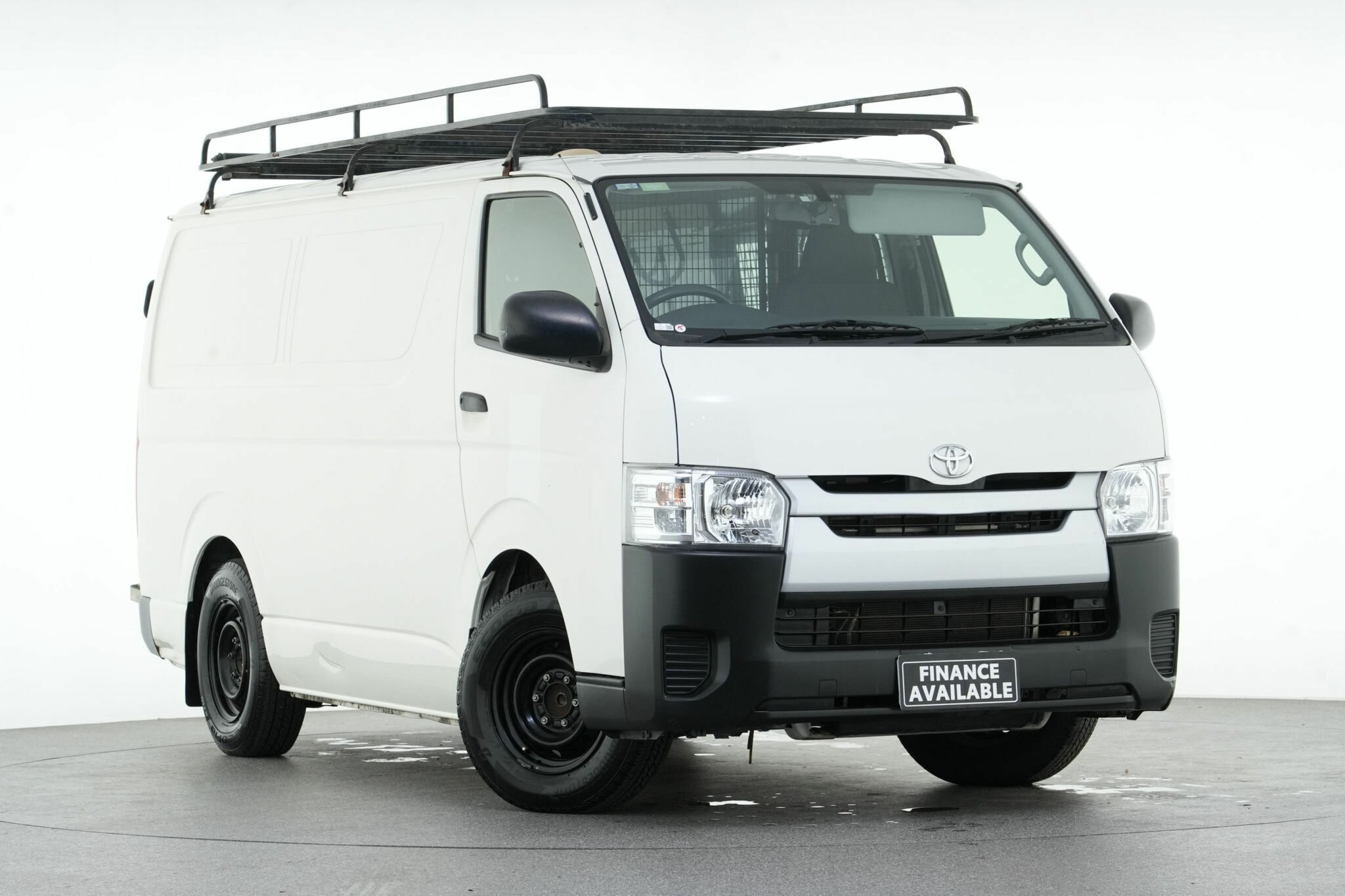 Toyota Hiace image 1
