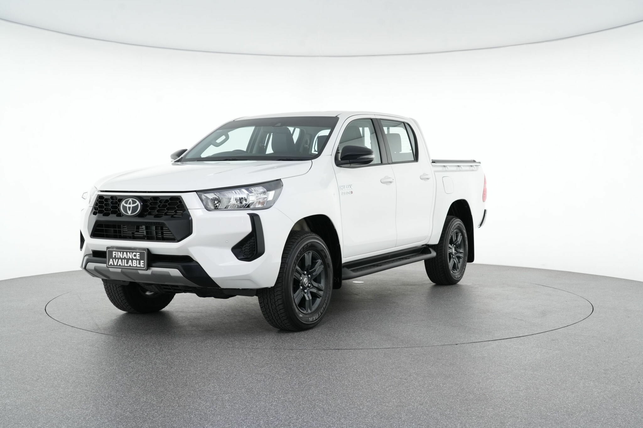 Toyota Hilux image 4