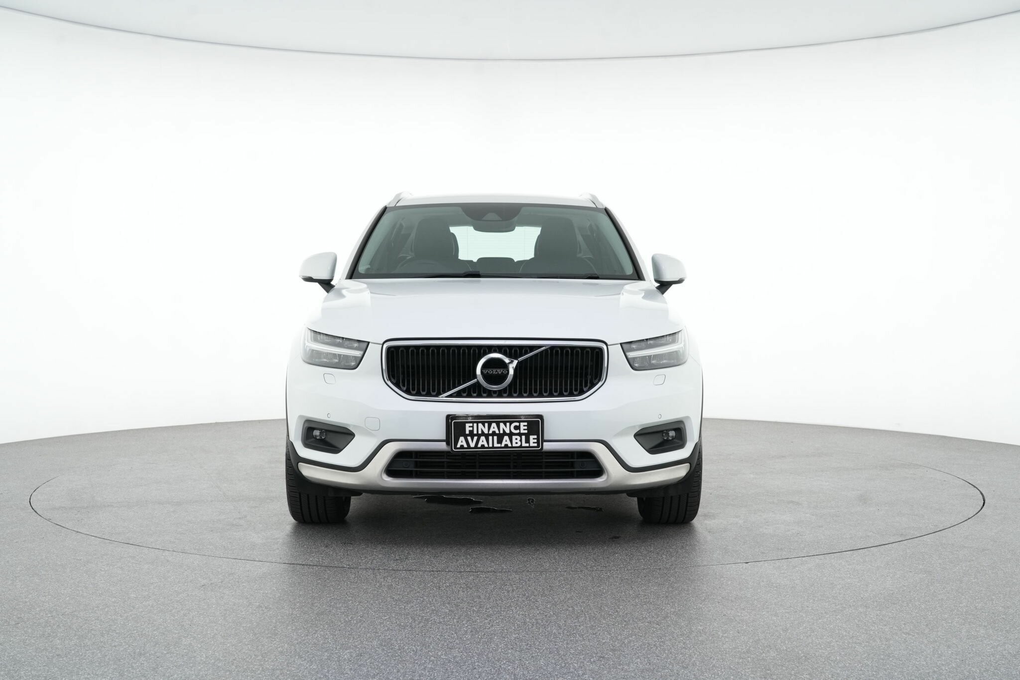 Volvo Xc40 image 3