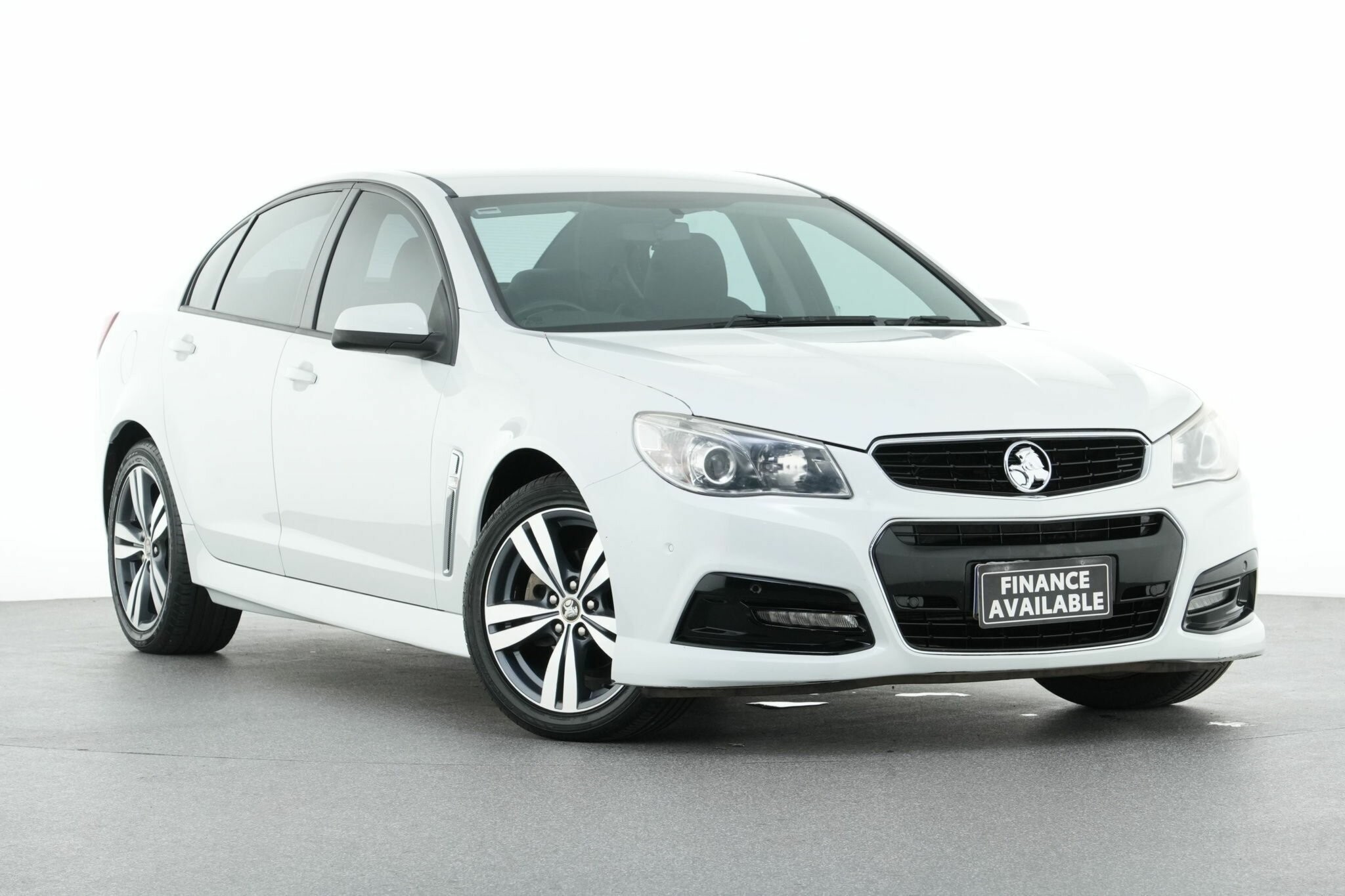 Holden Commodore image 1