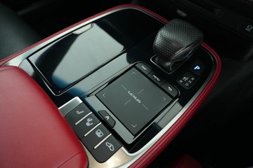 https://vehicle-cdn.autoleague.cloud/30641_U512253_26.jpg