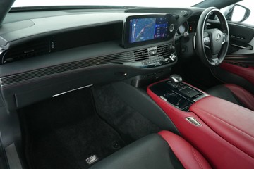 https://vehicle-cdn.autoleague.cloud/30641_U512253_27.jpg