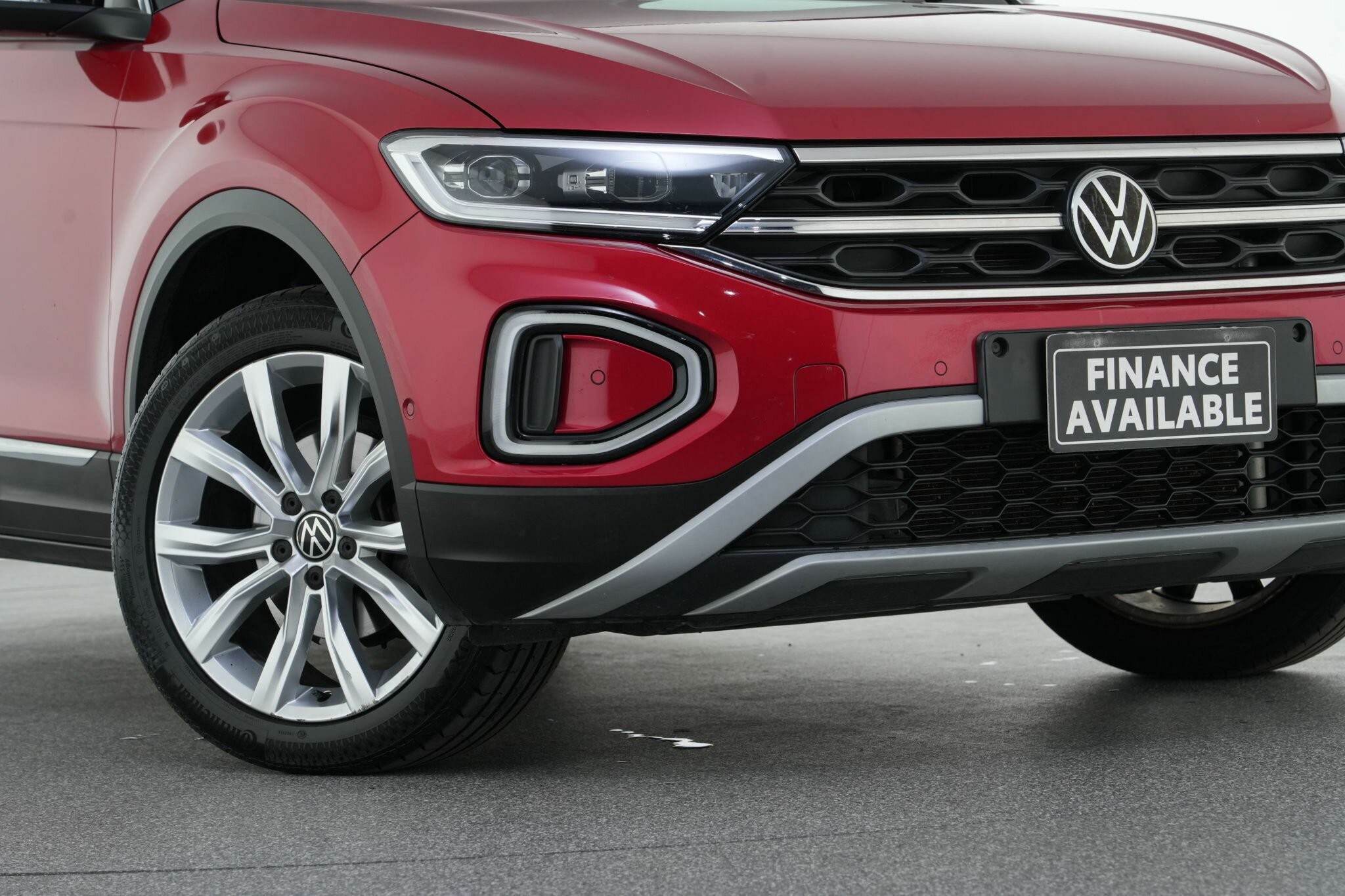 Volkswagen T-roc image 2