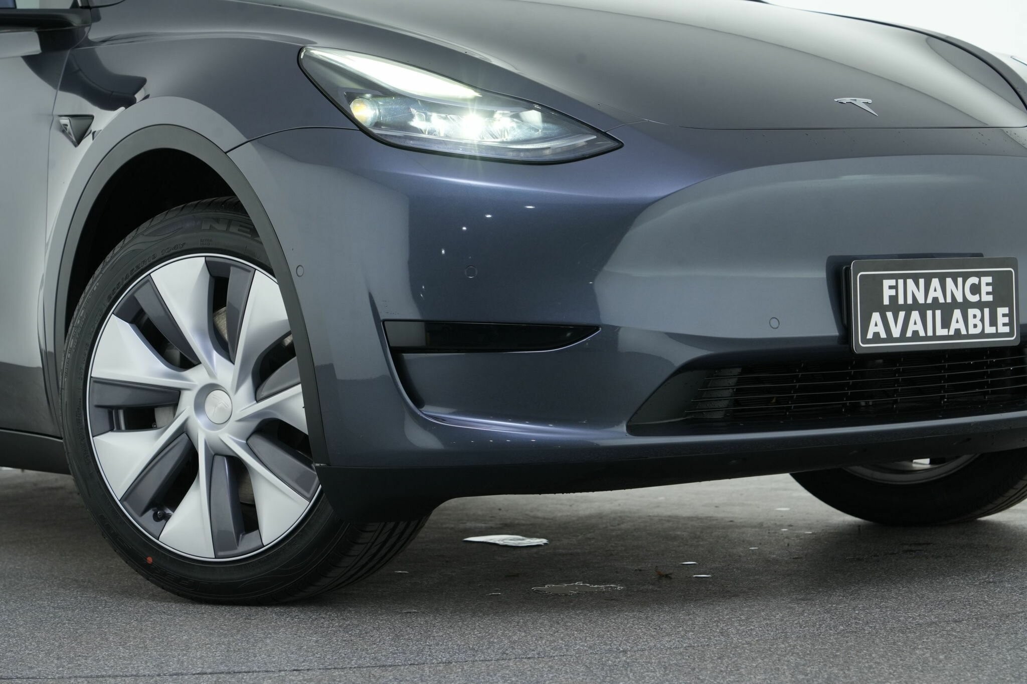 Tesla Model Y image 2