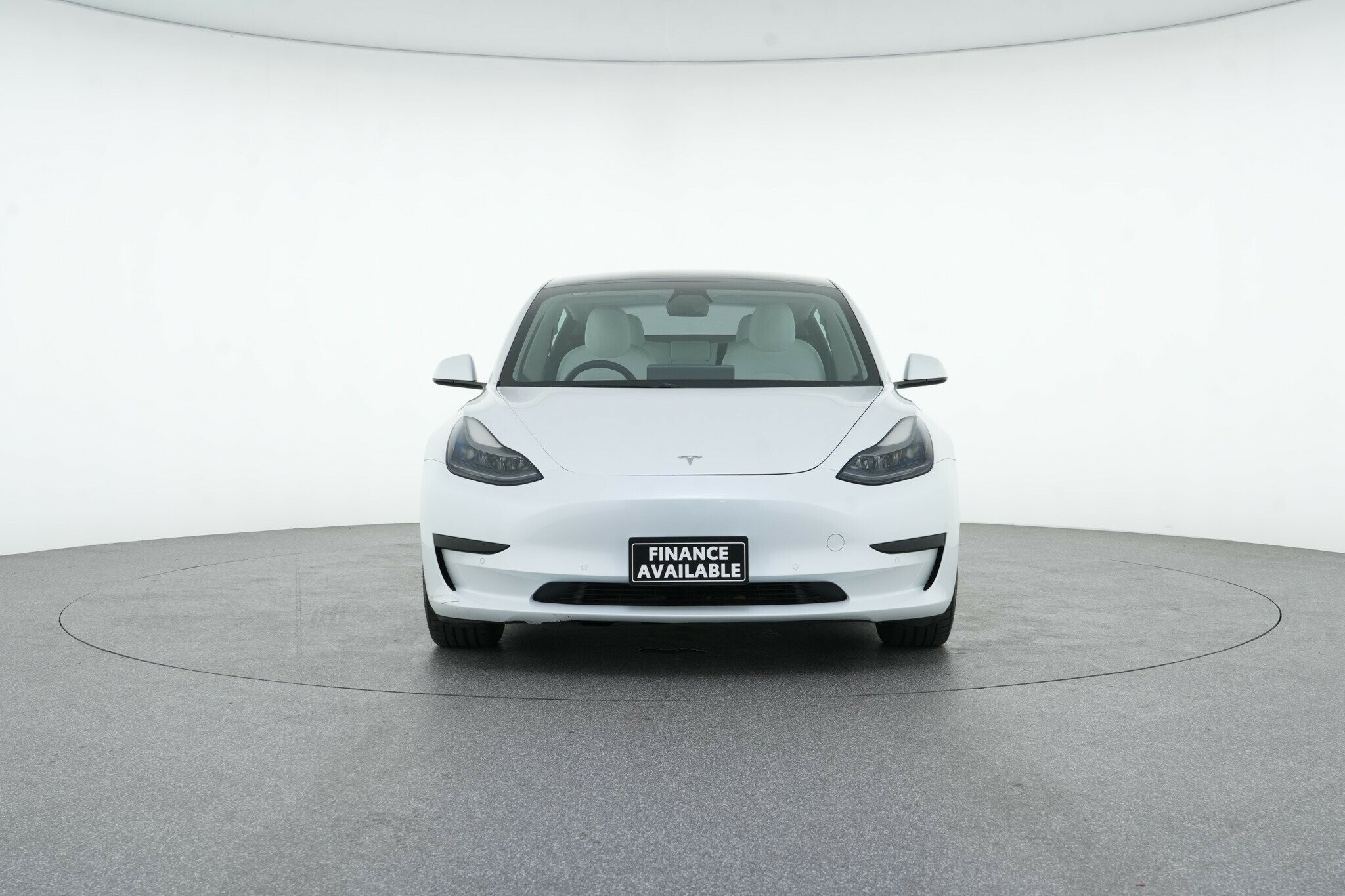 Tesla Model 3 image 3