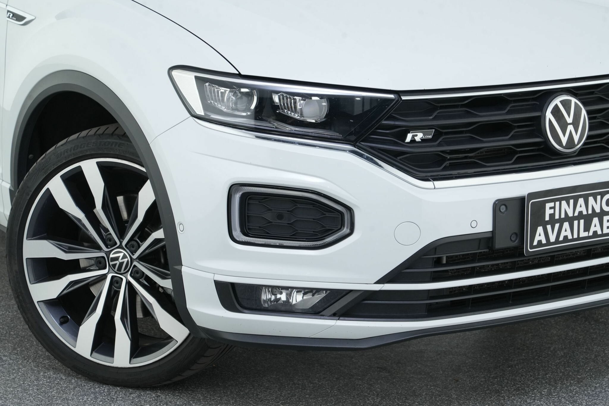 Volkswagen T-roc image 2