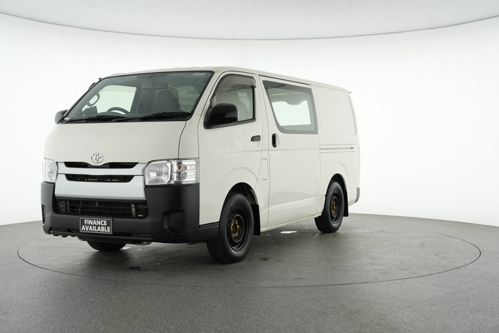 Toyota Hiace image 4