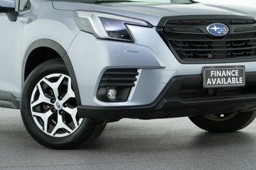 https://vehicle-cdn.autoleague.cloud/30641_U512304_2.jpg